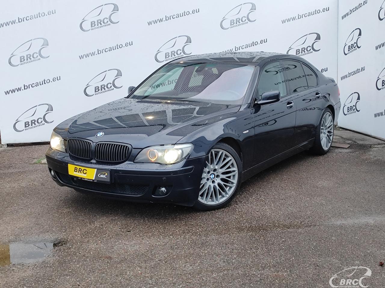 BMW 745