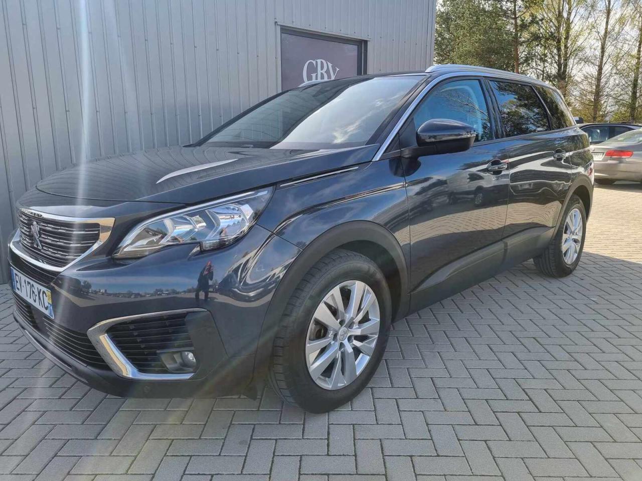 Peugeot 5008