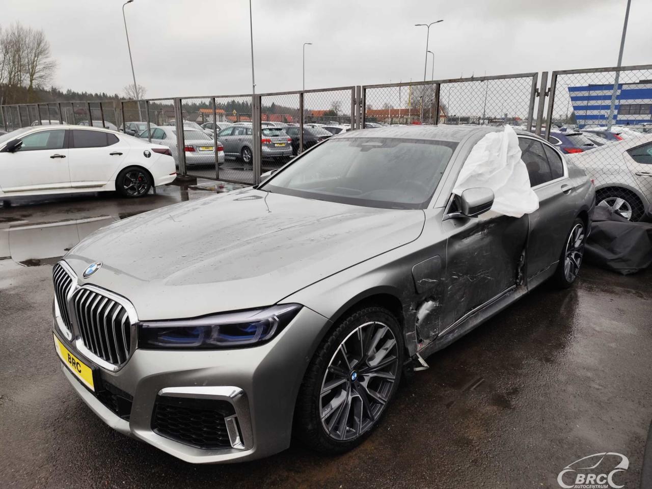 BMW 745